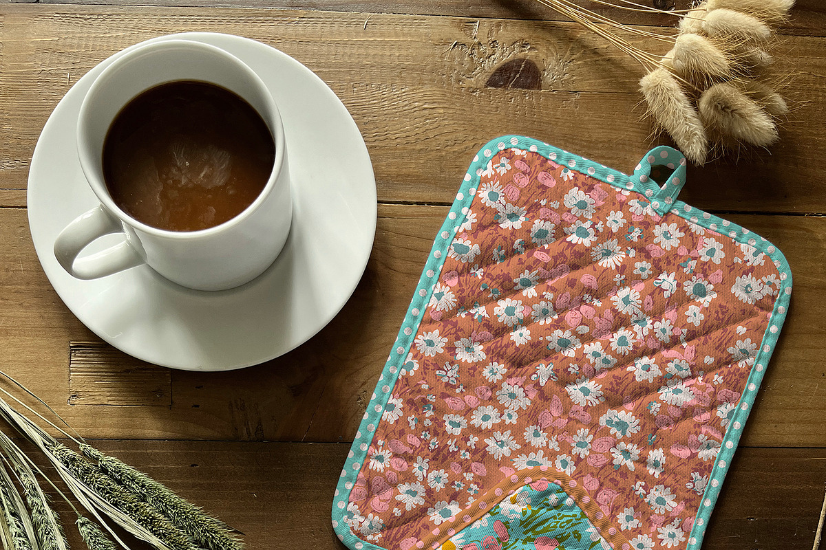 Pot Holder Mockup Set, a Household Mockup by Schatzi Graphik (Photo 4 of 10)