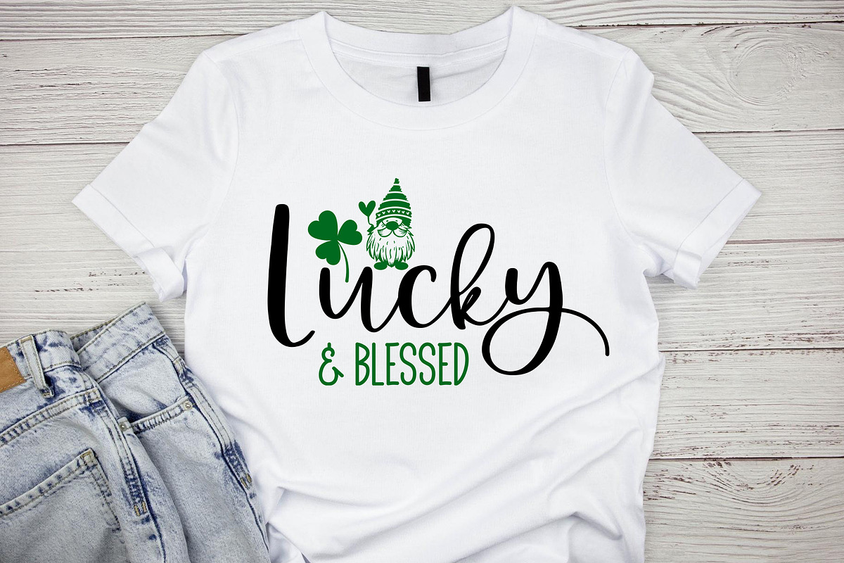 Treasure My Sharly  Handwritten font, a Script Font by Fokira (Photo 7 of 9)
