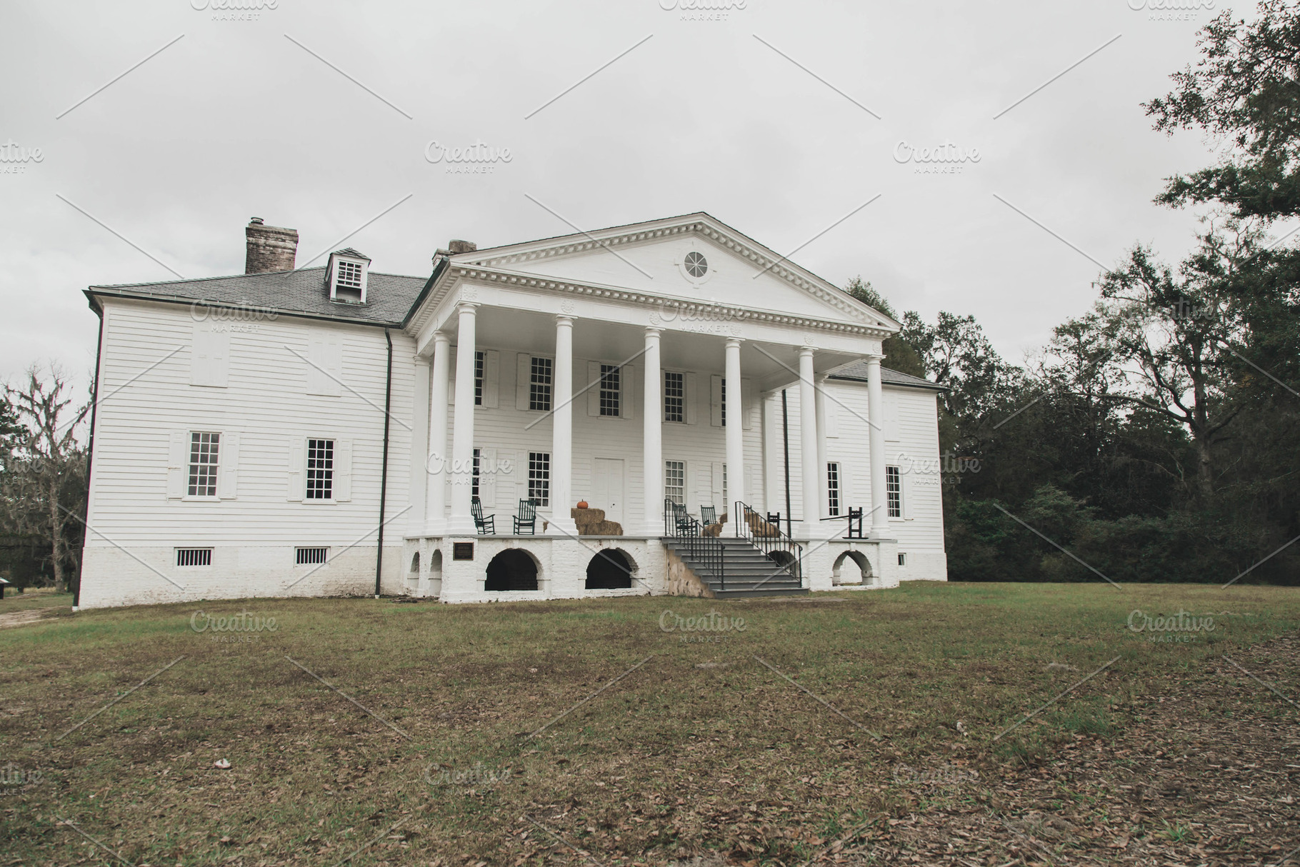 White plantation house stock photo containing plantation house and historic, an Architecture Photo by Tamara Lance