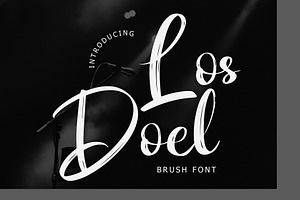 Los Doel Brush Script Font