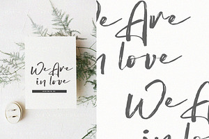 Aliters // Rough Script Font