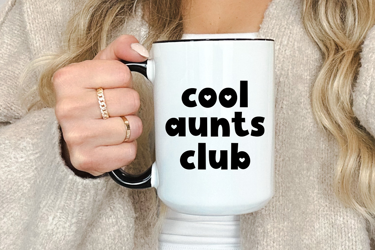Silly Love Cute Heart Font, a Sans Serif Font by Sofia Skoog (Photo 6 of 11)