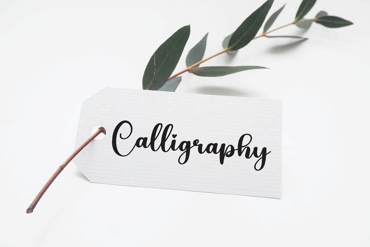 Hockey | Script Font, a Script Font by Scratchones (Photo 6 of 8)