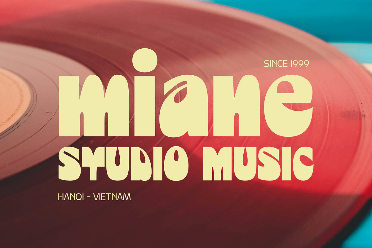 Thigo Bold Sans Serif, a Sans Serif Font by Khoir (Photo 8 of 10)