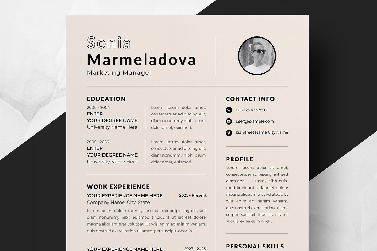Simple Resume with Photo Option, a Resume Template by ResumeInventor (Photo 1 of 6)