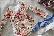 Pretty Floral Surface Pattern, a Pattern Graphic by Quinn Lane Designs (Thumbnail 3 of 5)