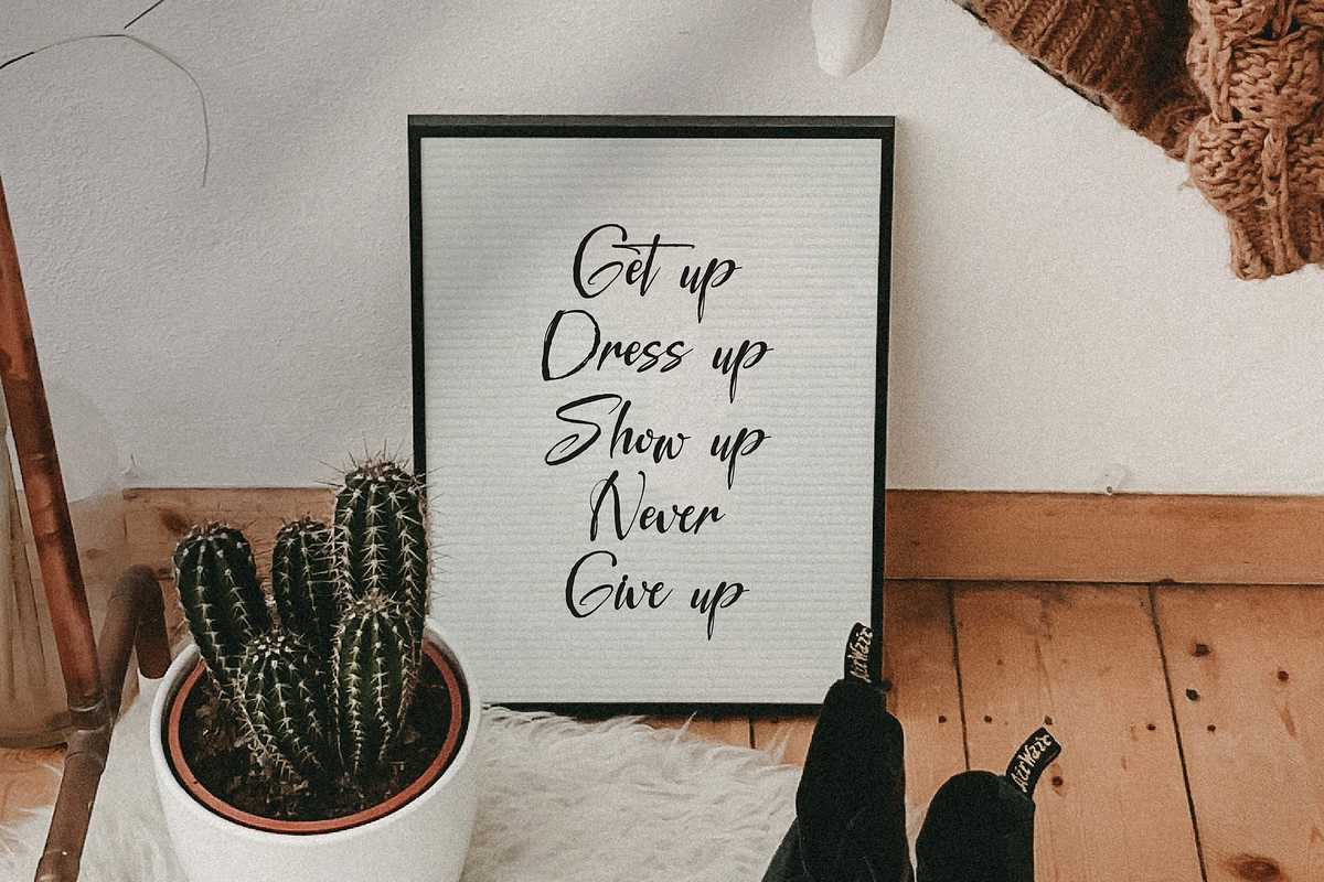 Myrical Amellina Casual Handwritten, a Script Font by gracetype_studio (Photo 9 of 12)