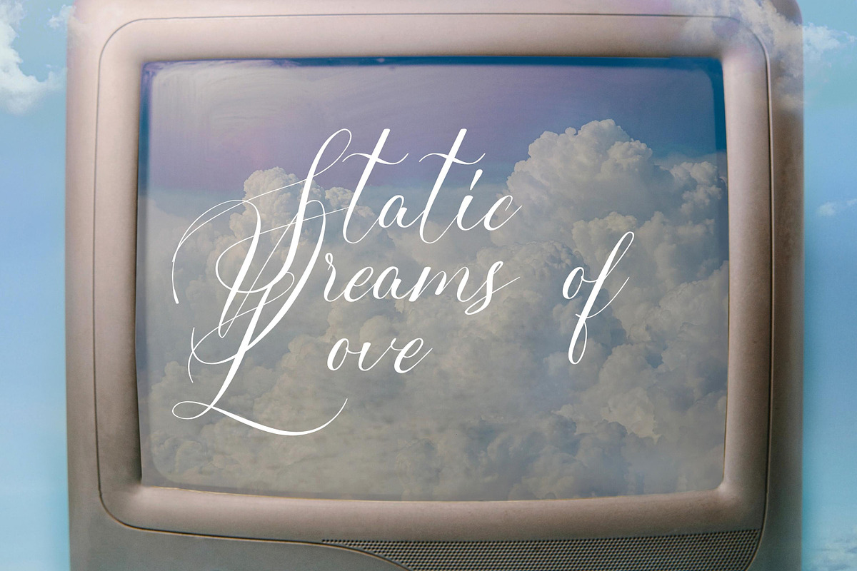 Crystal Loom Handwriting Font, a Handwritten Font by PaperMoon (Photo 4 of 7)