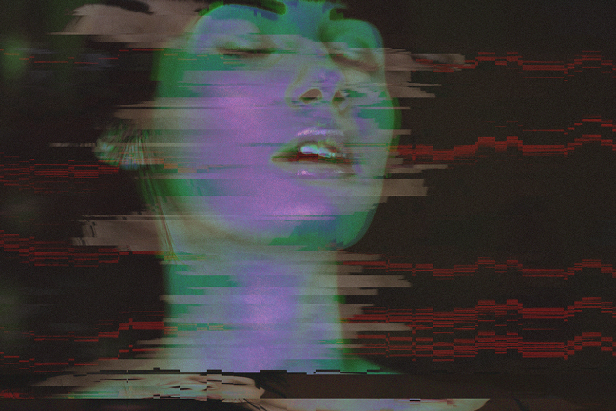 Glitch Effect V1, a Plug-in Add-On by Traint (Photo 15 of 32)