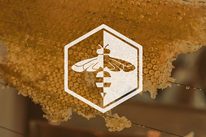 Bee Logo