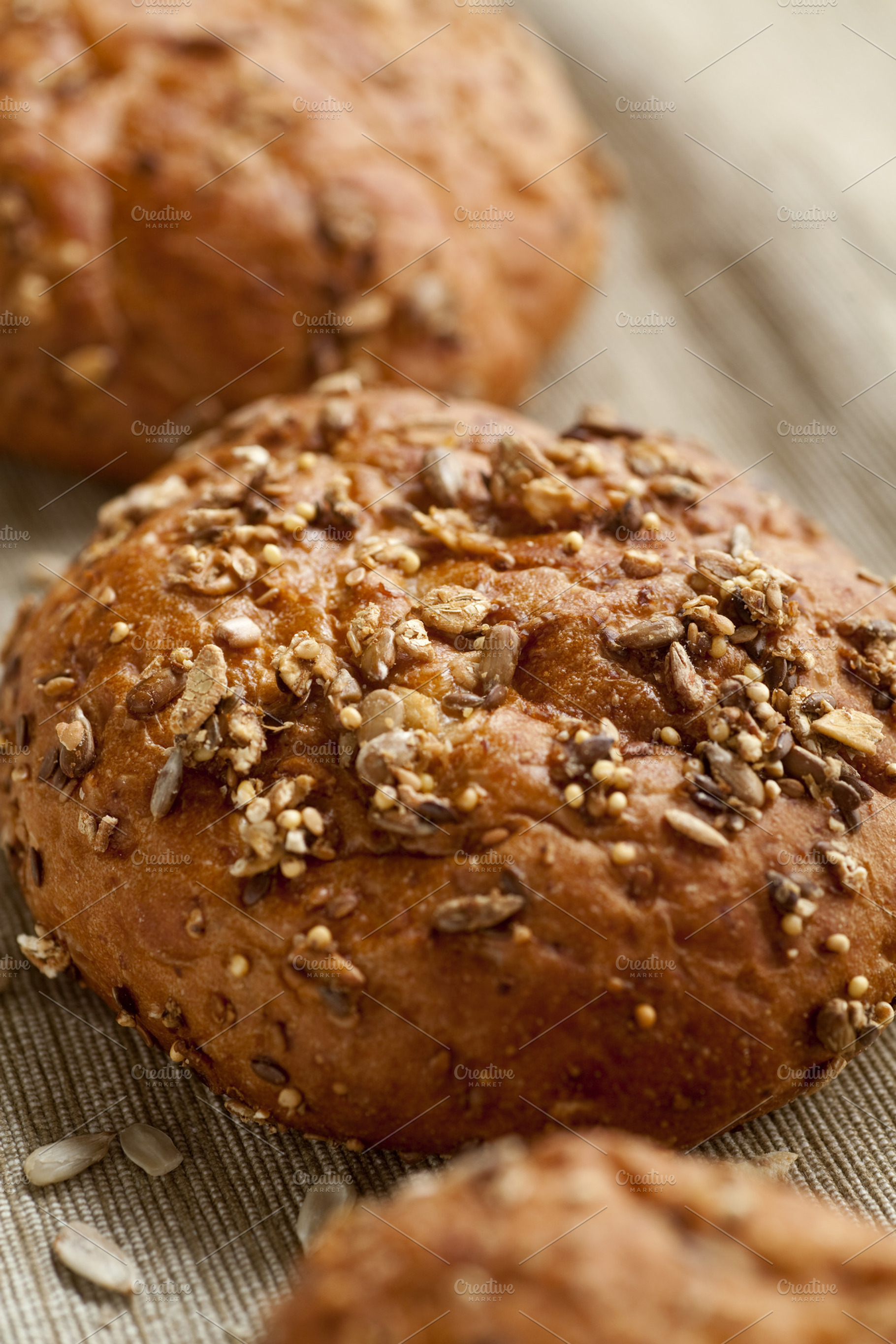 Crispy Whole Wheat Buns