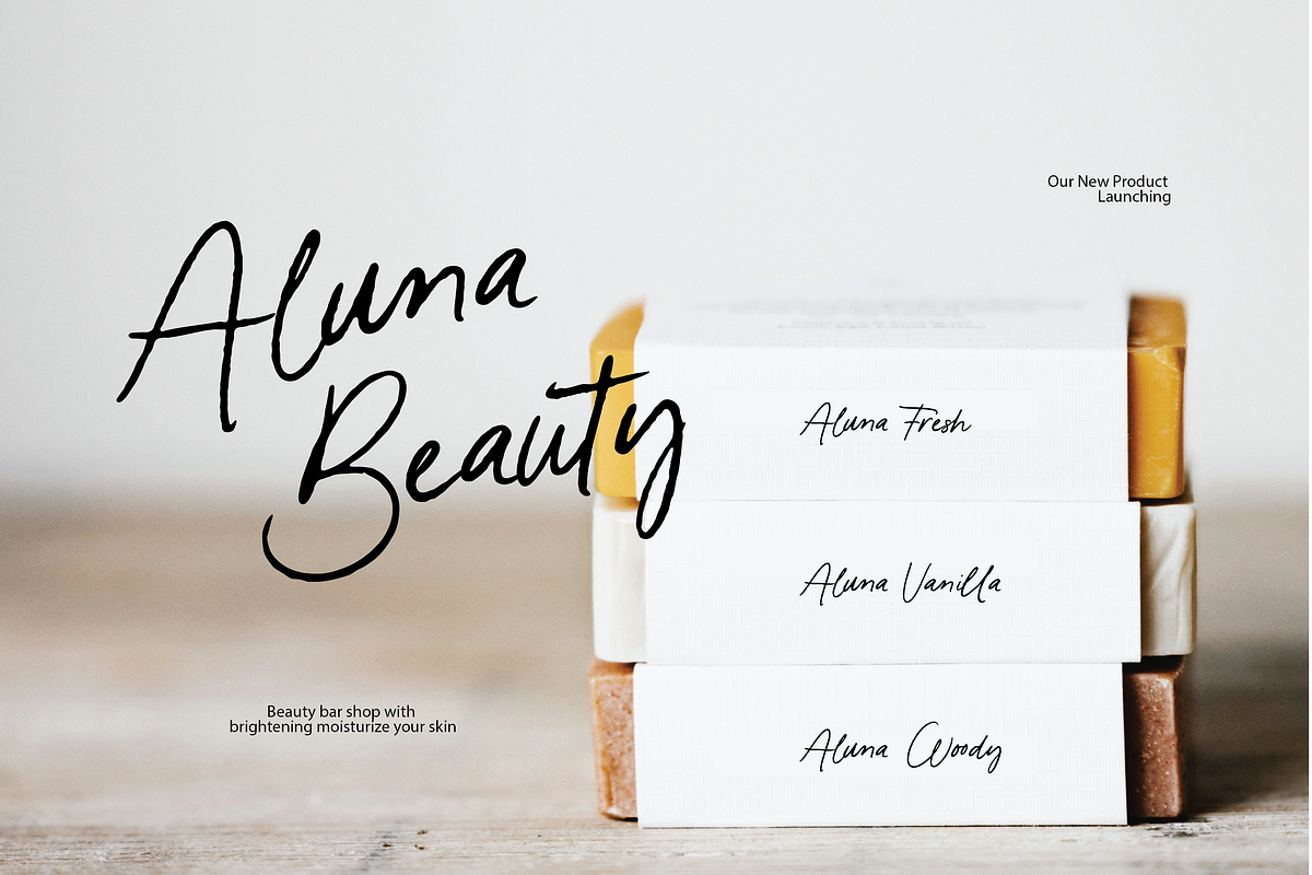 Mollina Blossom Handwritten, a Handwritten Font by Pinakiaa Studios (Photo 5 of 11)