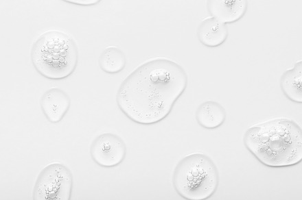 Cosmetic product transparent drops