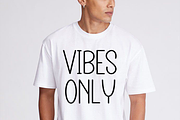 Holding Minimalist, a Sans Serif Font by FreshTypeINK (Thumbnail 4 of 7)