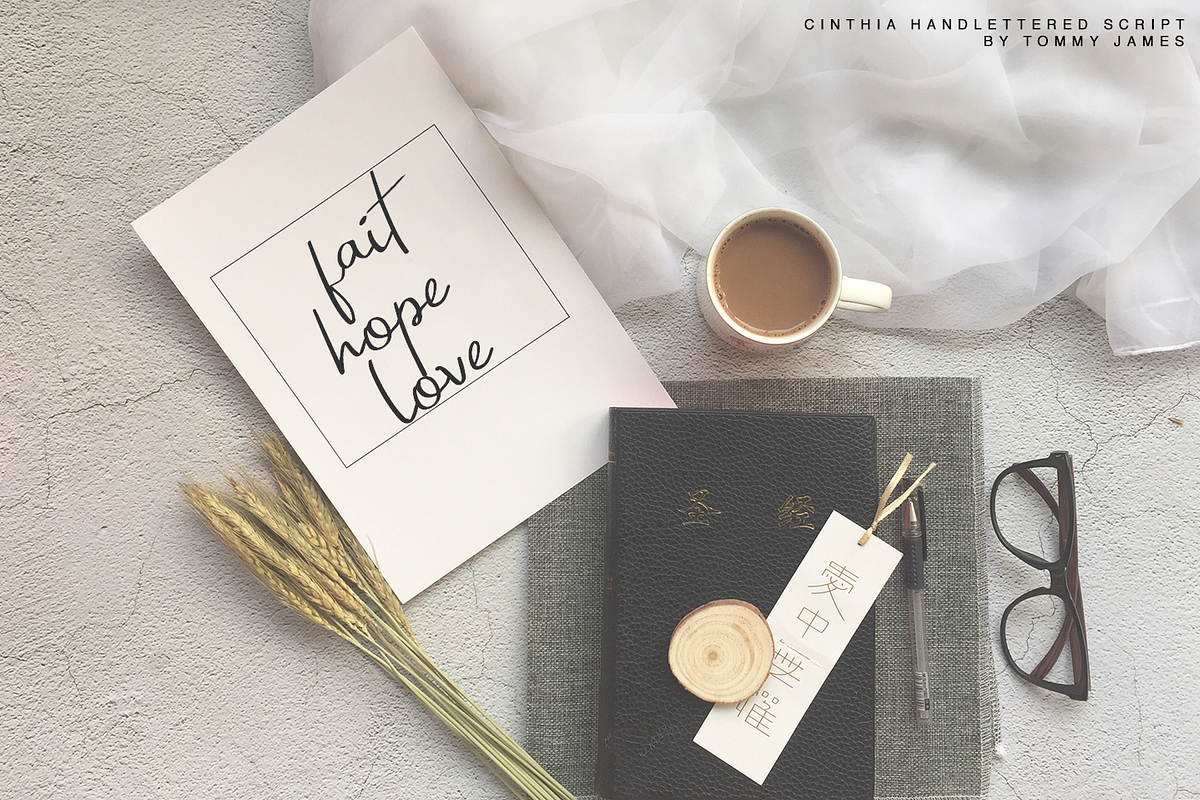Cinthia Font preview 2