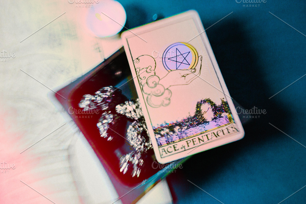 Divine Hand Tarot Photo Stock, an Arts & Entertainment Photo by House of Divine Style (Photo 11 of 16)