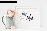 Hurly, a Script Font by Larin Type Co. (Thumbnail 6 of 8)