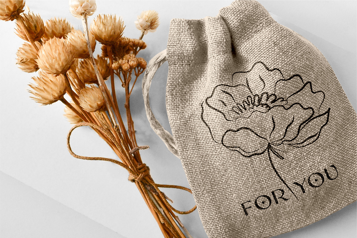 Minimalistic Line Flowers & Leaves, a Decorative Illustration by La Petite Line Art (Photo 7 of 10)