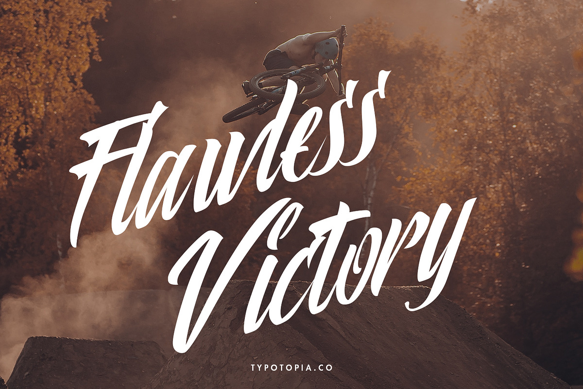 Polaria Script Typeface, a Script Font by edukka (Photo 6 of 8)