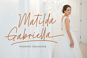 Golden Storyline - Elegant Font, a Script Font by Bluestype Studio (Thumbnail 4 of 10)