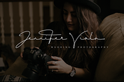 Windha, a Script Font by Febri Creative (Thumbnail 5 of 10)
