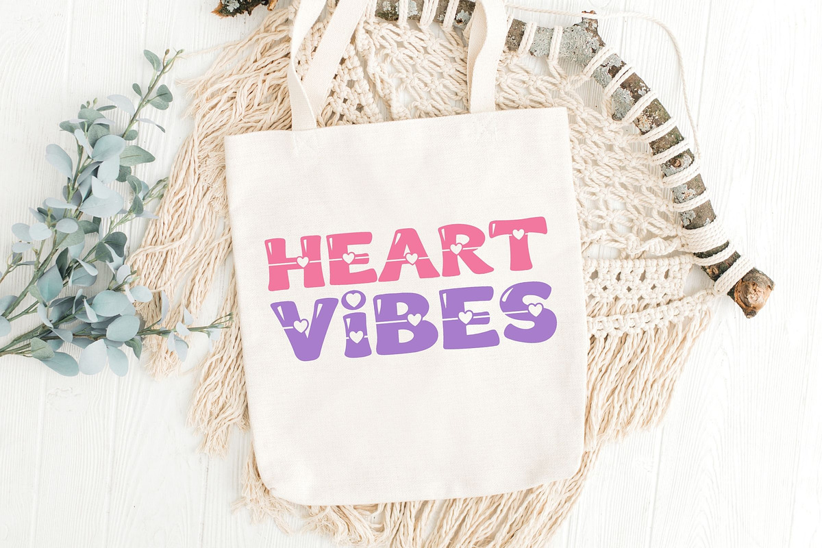 Groovi Heart – Valentine Heart Font, a Symbol Font by AnningArts (Photo 5 of 8)