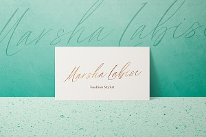 Flumbery White - Signature Script