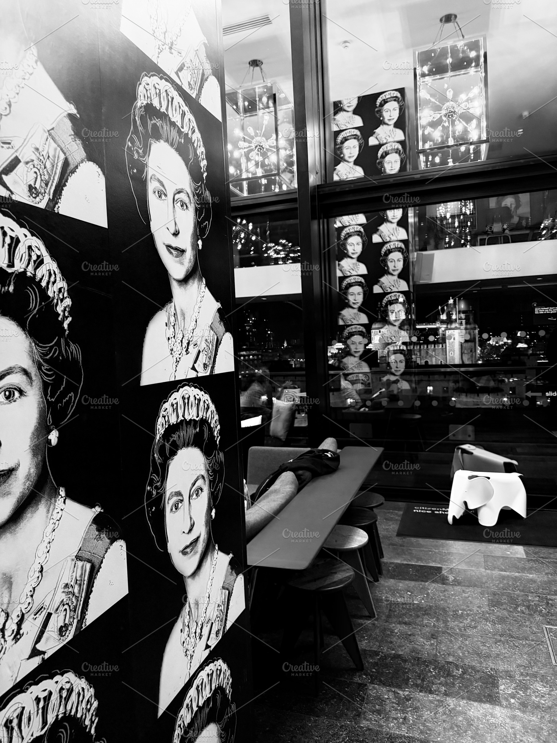 Pop Art Queen Portrait Wall, a Photo by Polako´s World