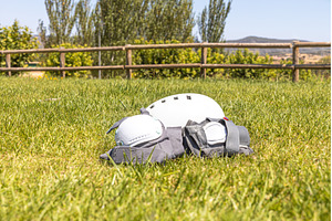 A white helmet and A gray wrist, a Technology Photo by Illustrations&photos