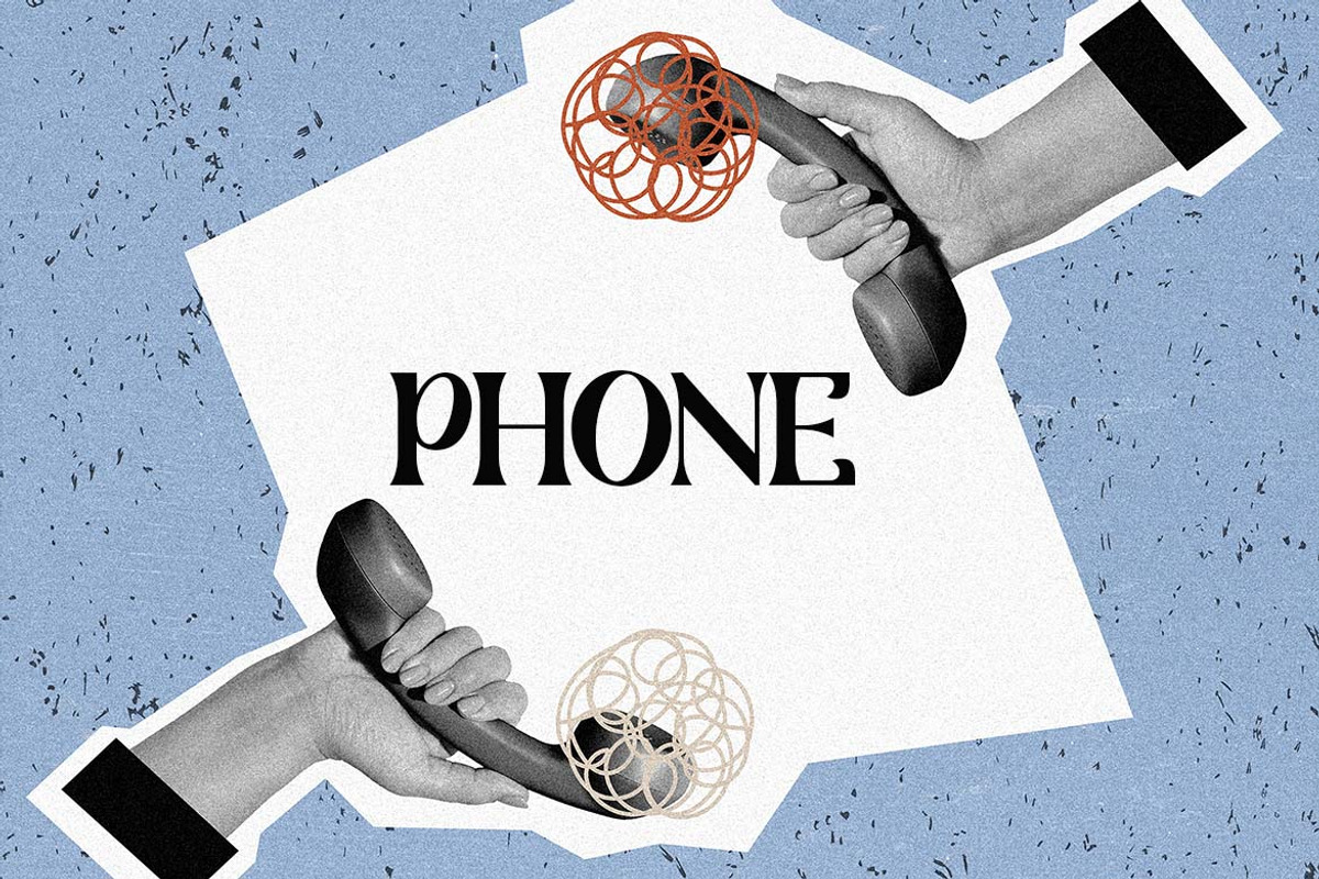 Brainstorm Retro Serif Display Font, a Serif Font by UICreative (Photo 4 of 13)