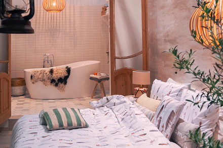Bedroom in country style, decoration, an Architecture Photo by ariadna de raadt