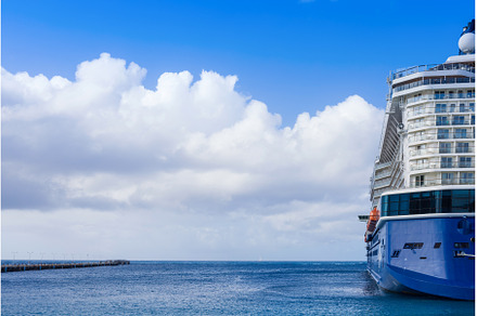 Cruise ship on Sint Maarten island, a Nature Photo by Web Engine Design