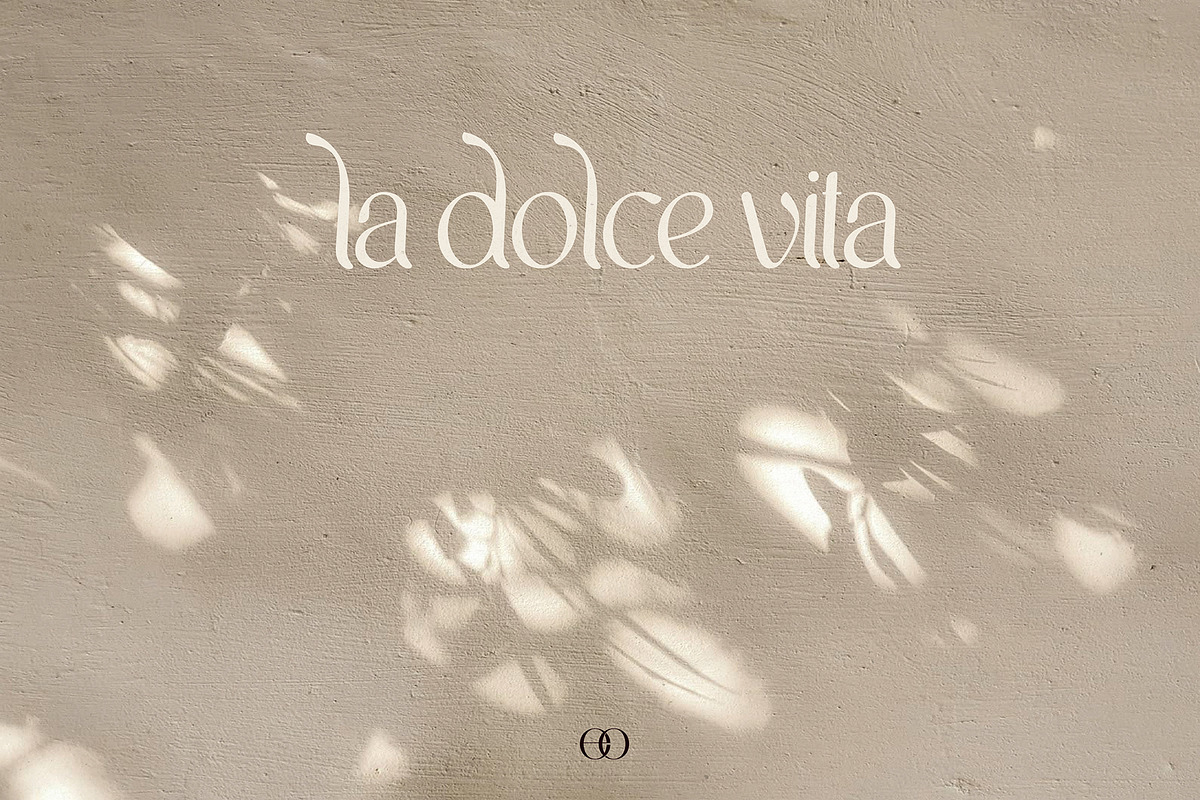 Dolce, a Font by CREOR STUDIO (Photo 3 of 4)