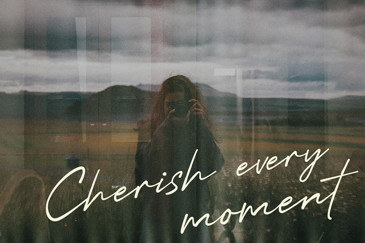 Mustineos Kedisyom Chic Feminine, a Script Font by Maulana Creative (Photo 5 of 7)