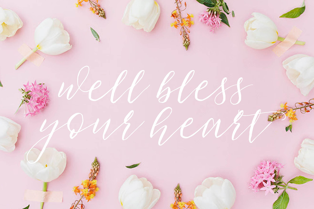 Heloiset Calligraphy Font preview 3