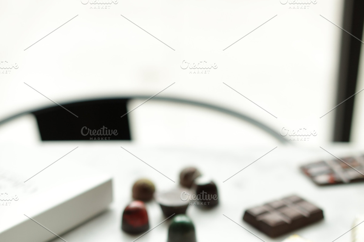 Monster-Pack Candy-Macarons-Truffes, a Food & Drink Photo by OMC ART HOUSE (Photo 2 of 11)