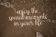 Chaybree - Handwritten Font, a Script Font by StringLabs (Thumbnail 5 of 7)