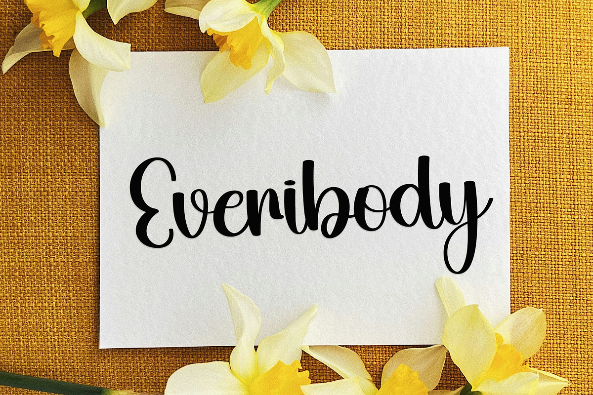 Hallo Grandma, a Handwritten Font by InermediaSTUDIO (Photo 7 of 8)