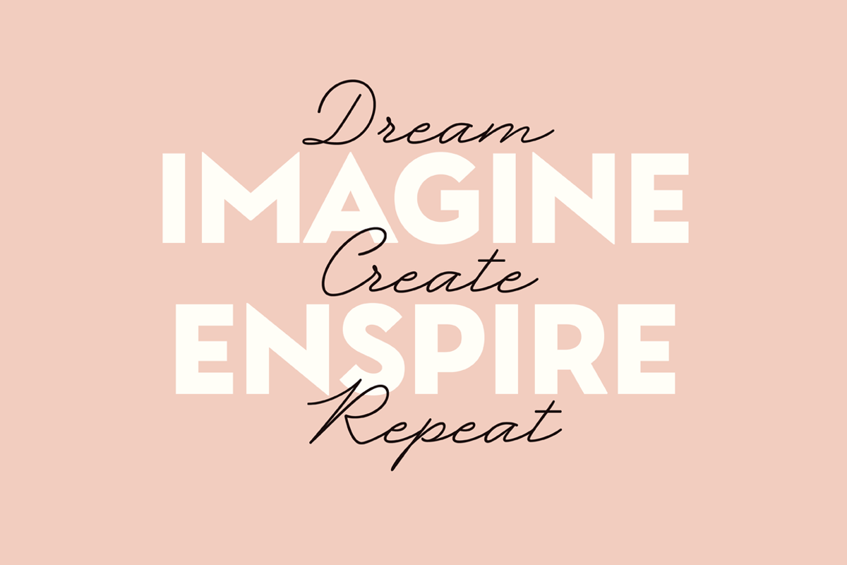 Garnet Font Family preview 3