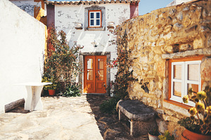 Courtyard in Aldeia da Mata Pequena, an Architecture Photo by SkyNext