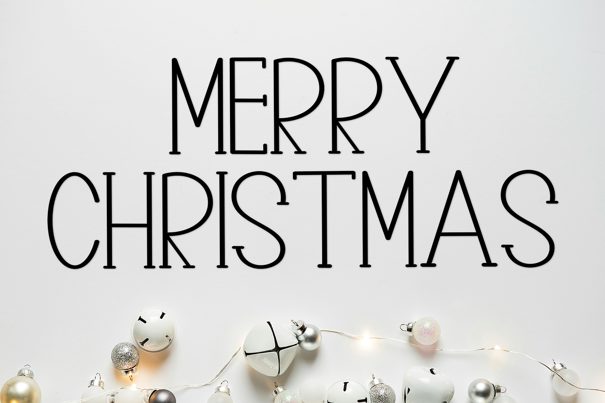 Weekday Christmas, a Serif Font by InermediaSTUDIO (Photo 2 of 7)