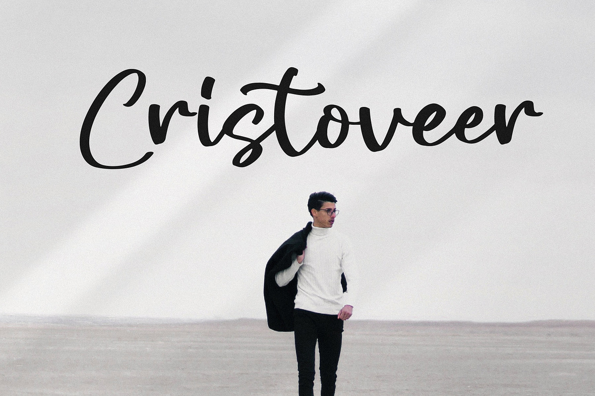 Simple Love, a Script Font by Integritype Studio (Photo 3 of 15)