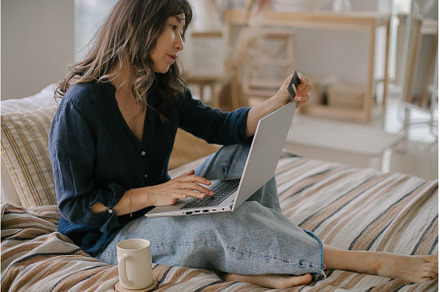Asian woman online shopping, a Business Photo by Anikona