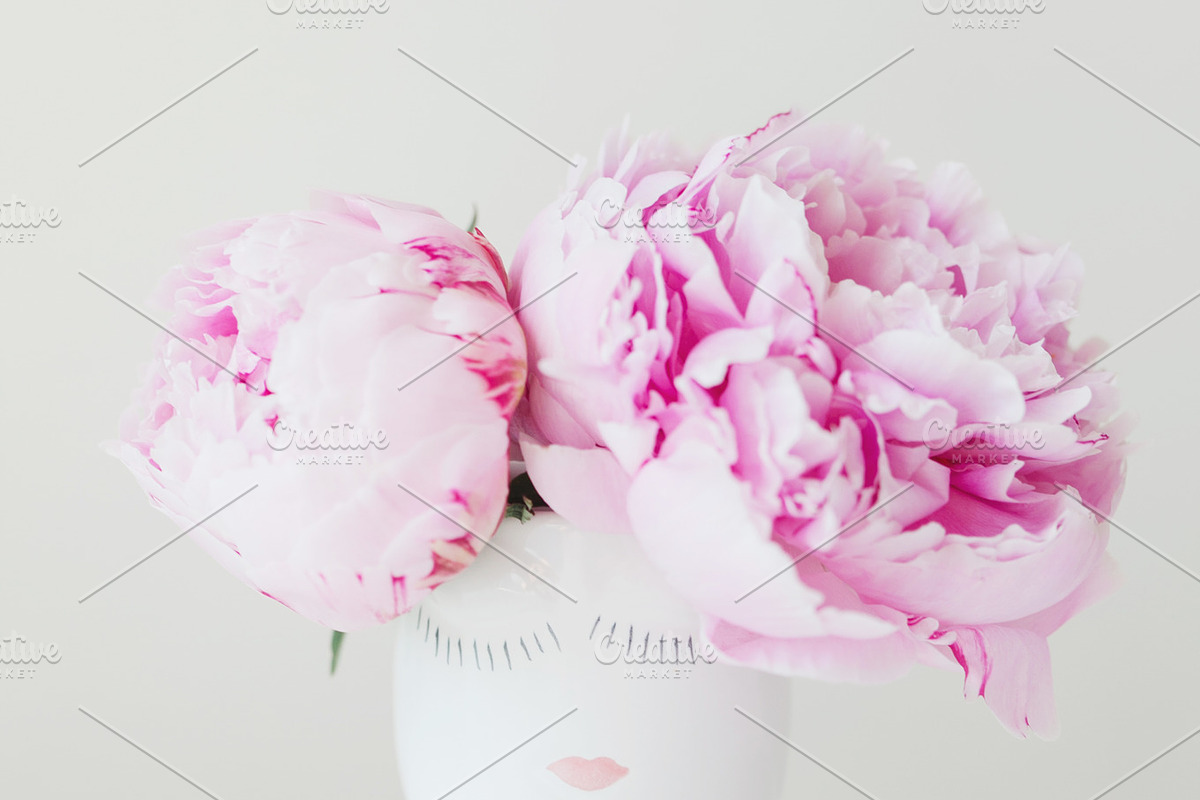 Lady Peony Mini-Bundle, a Beauty & Fashion Photo by Light & Grace (Photo 4 of 6)