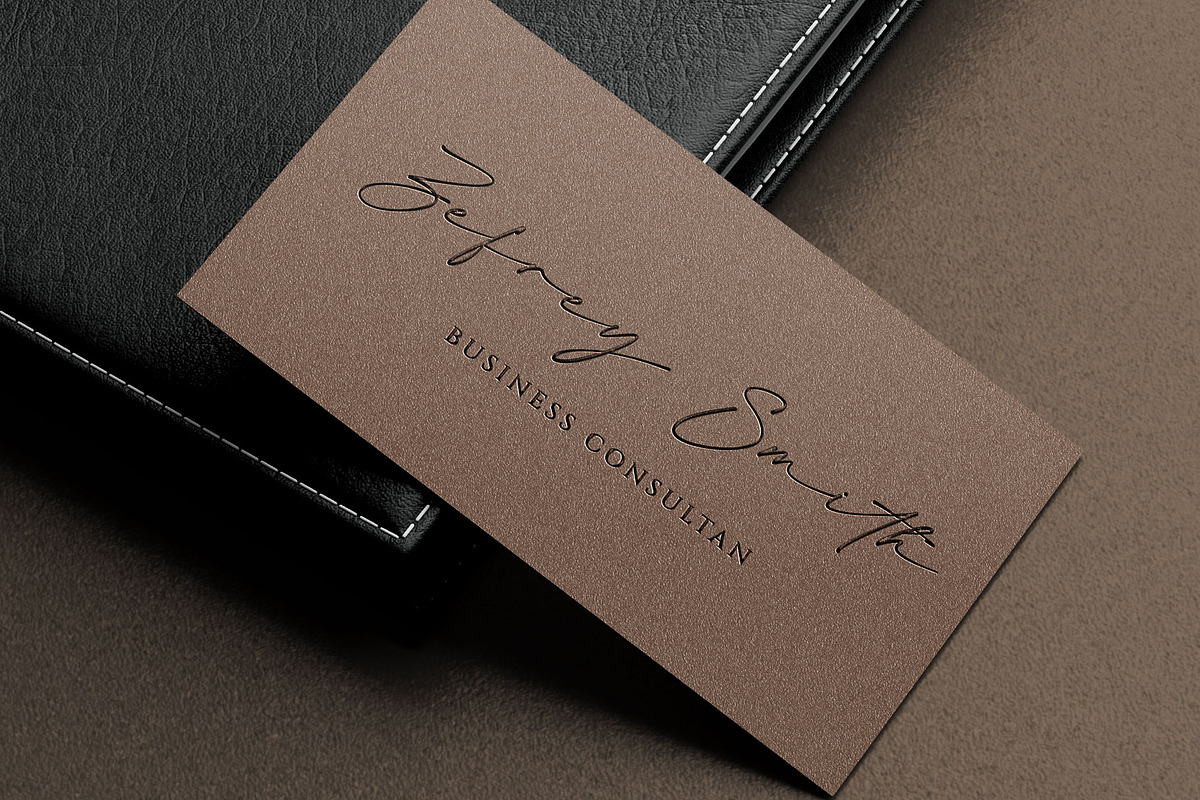 Magonda Casual Script Font, a Script Font by RantautypeStudio (Photo 12 of 17)