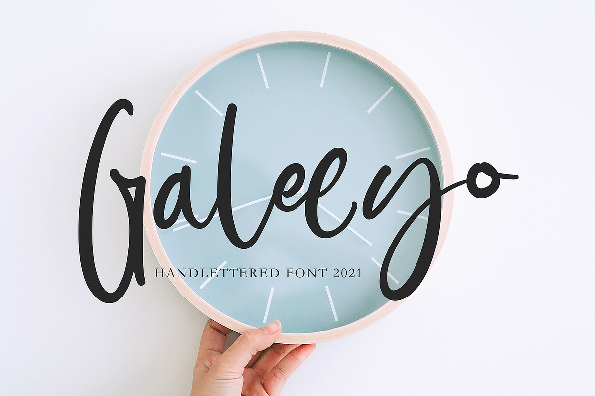 Galeeyo, a Script Font by pineungtype (Photo 1 of 7)