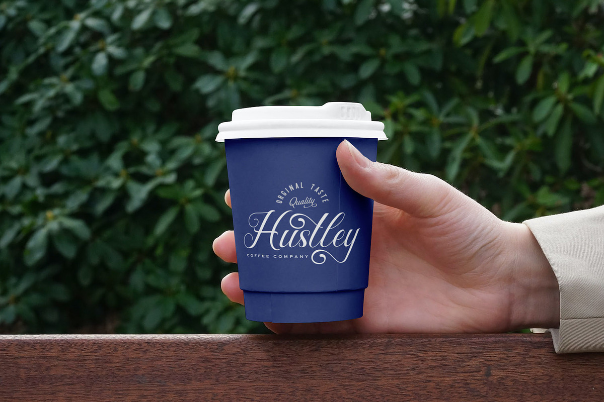Hesty Aqaky - Modern Script Font, a Script Font by StringLabs (Photo 5 of 12)