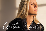 Maintelas Blomite Beautiful Script, a Script Font by Storytype Studio (Thumbnail 8 of 14)