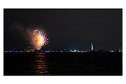 New York City Fireworks Photo Bundle, an Arts & Entertainment Photo by Full Circle Design Studio (Thumbnail 8 of 14)