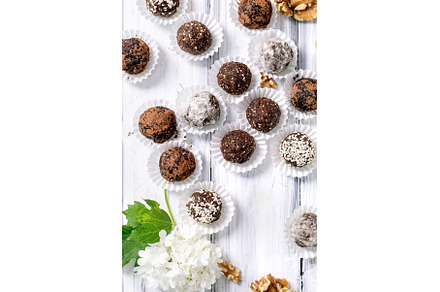 Homemade raw vegan Energy Balls With